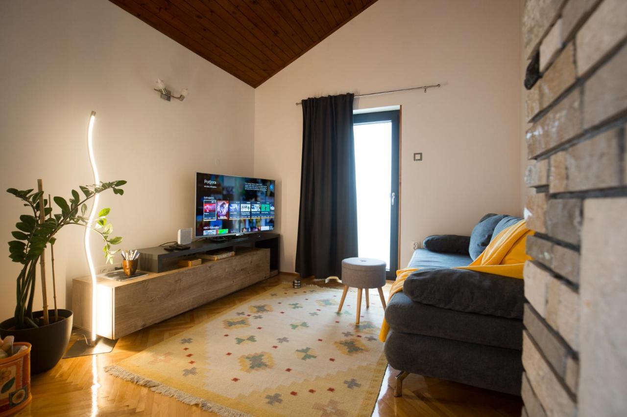 Apartmani Nena I Branko Premantura Exterior foto