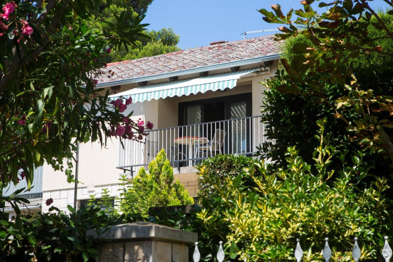 Apartmani Nena I Branko Premantura Exterior foto