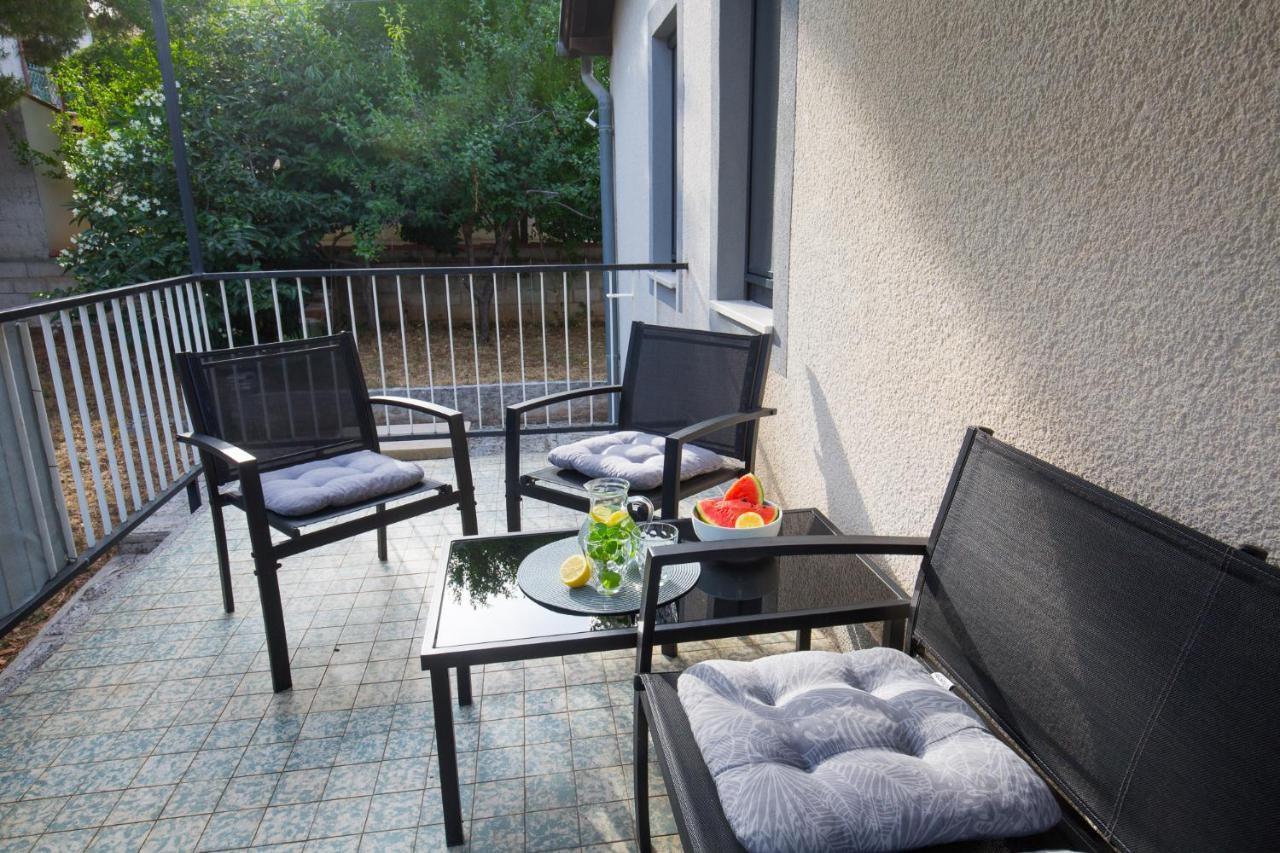 Apartmani Nena I Branko Premantura Exterior foto