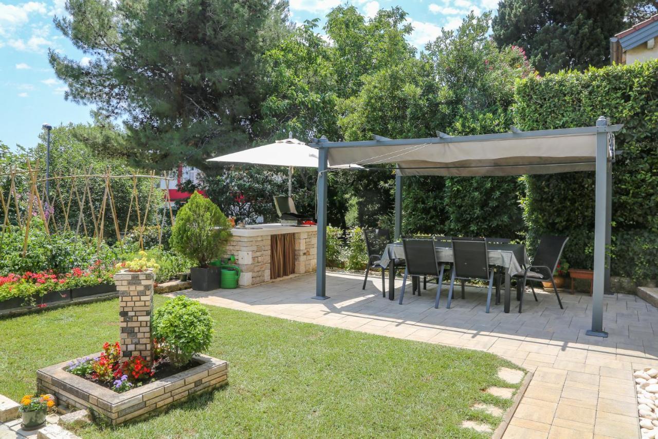 Apartmani Nena I Branko Premantura Exterior foto