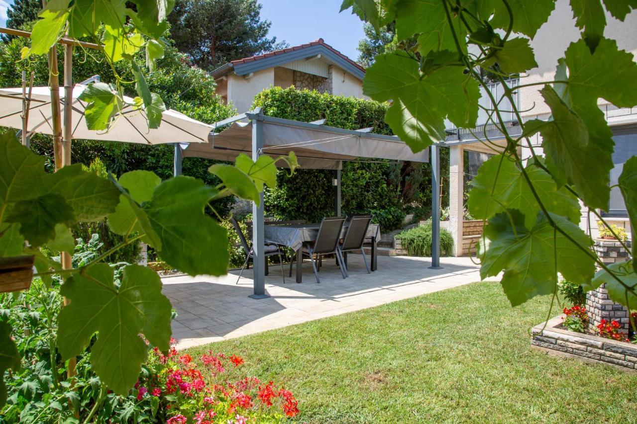 Apartmani Nena I Branko Premantura Exterior foto