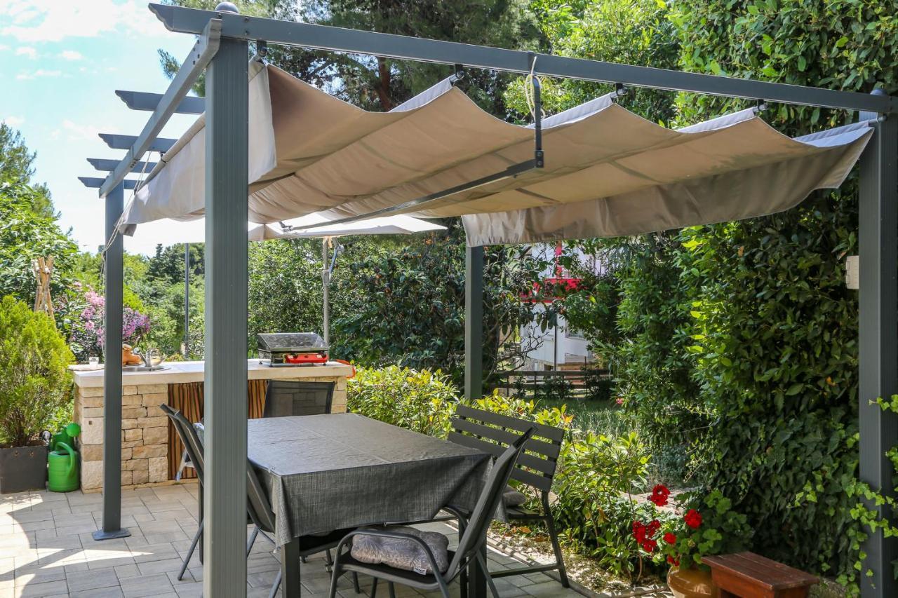 Apartmani Nena I Branko Premantura Exterior foto